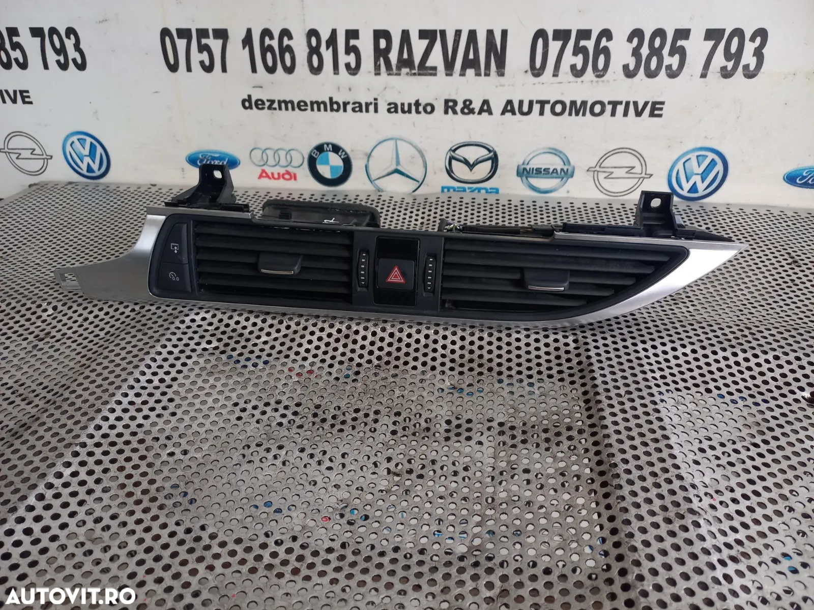 Grile Grila Ventilatie Bord Centrale Audi A6 4G C7 Volan Stanga - 3