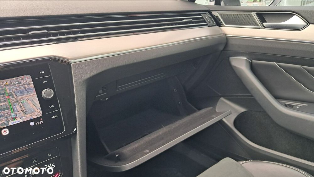 Volkswagen Passat - 23