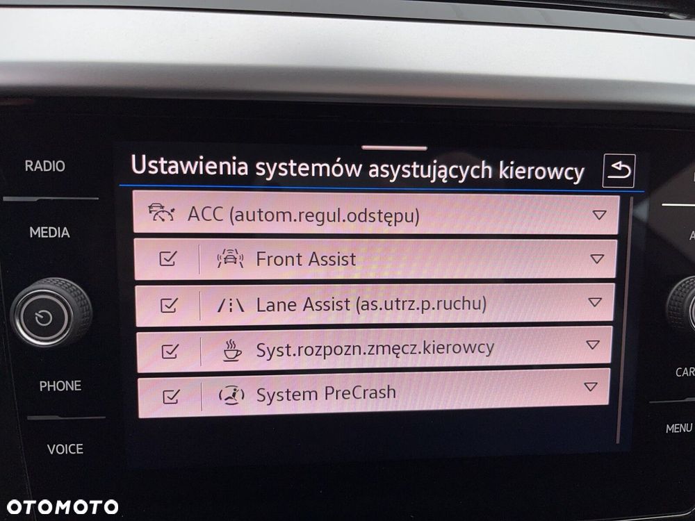 Volkswagen Arteon 2.0 TDI Essence DSG - 29