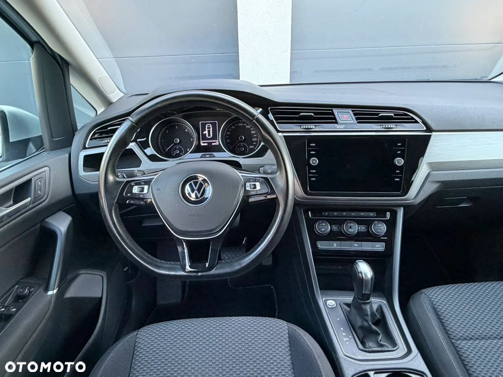 Volkswagen Touran 2.0 TDI BMT Comfortline Plus DSG - 27