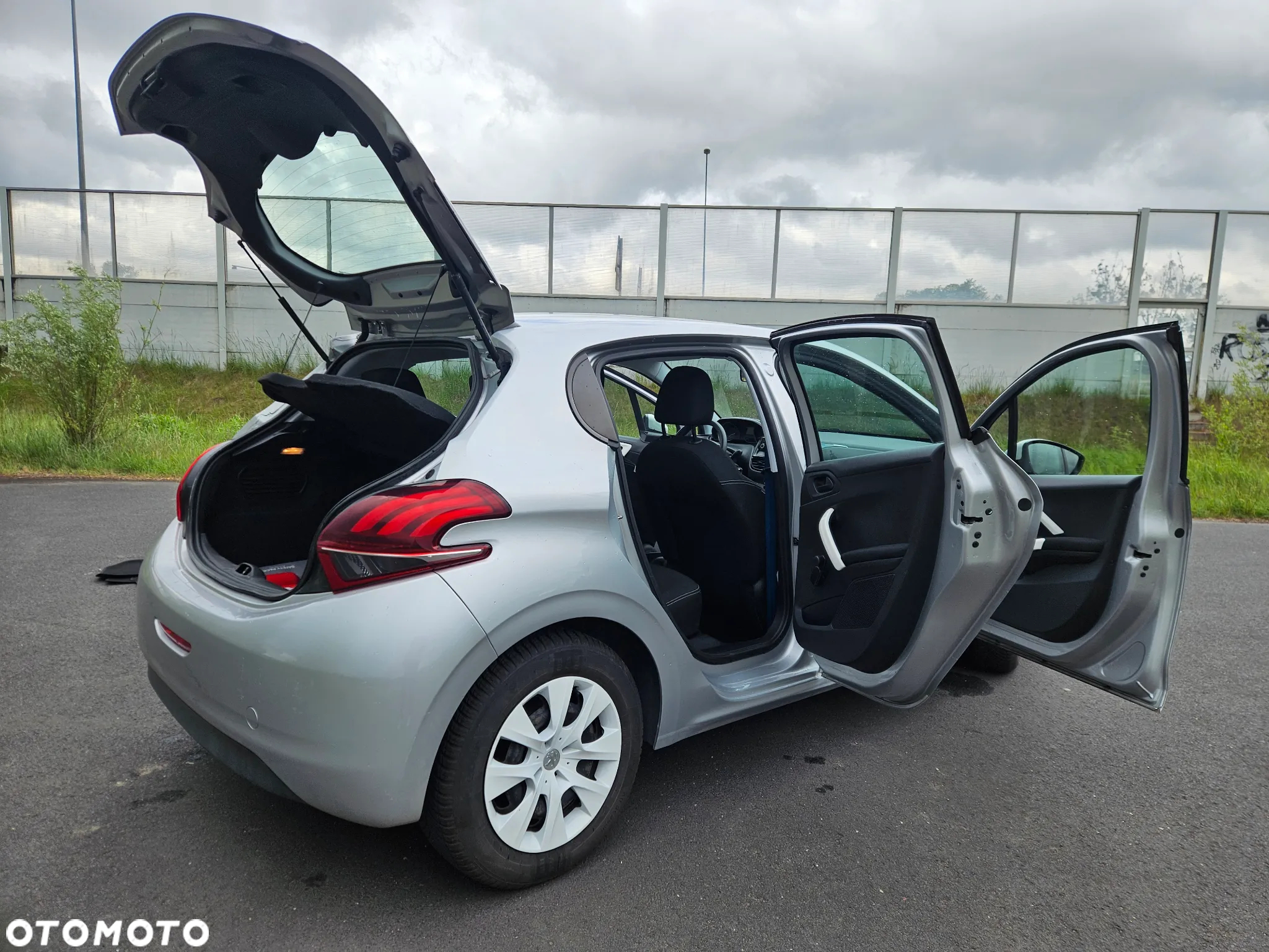 Peugeot 208 PureTech 68 Like - 23