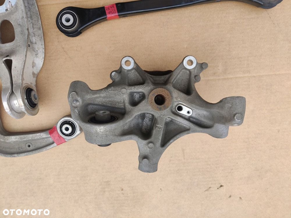 Piasta prawa tył Audi A4 B9 - 3