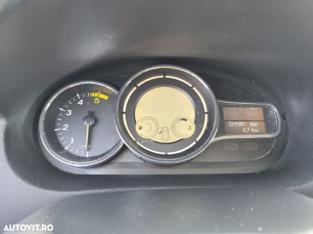 Renault Megane ENERGY dCi 110 ECO2 BUSINESS - 8
