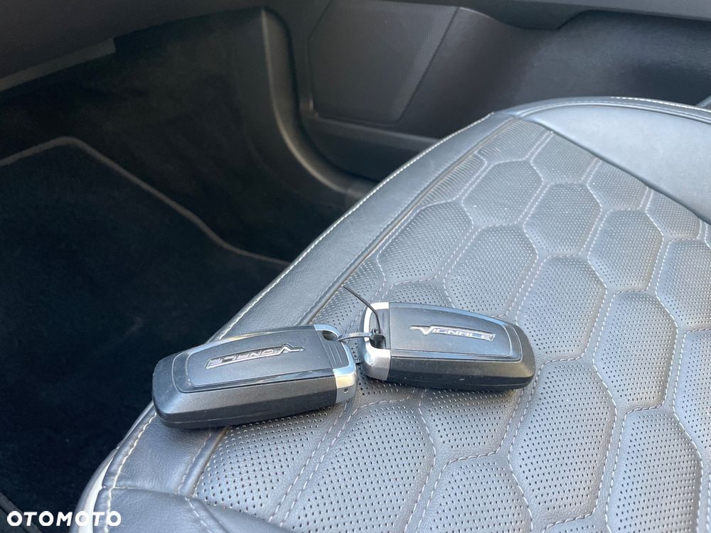 Ford Mondeo 2.0 EcoBoost Start-Stopp Autom Vignale - 26