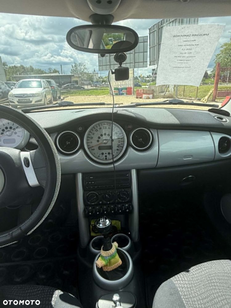 MINI Cooper Standard - 5