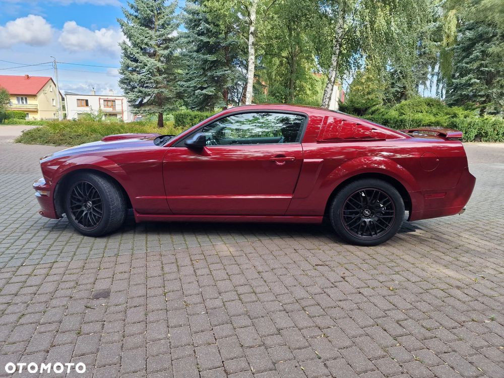 Ford Mustang - 8