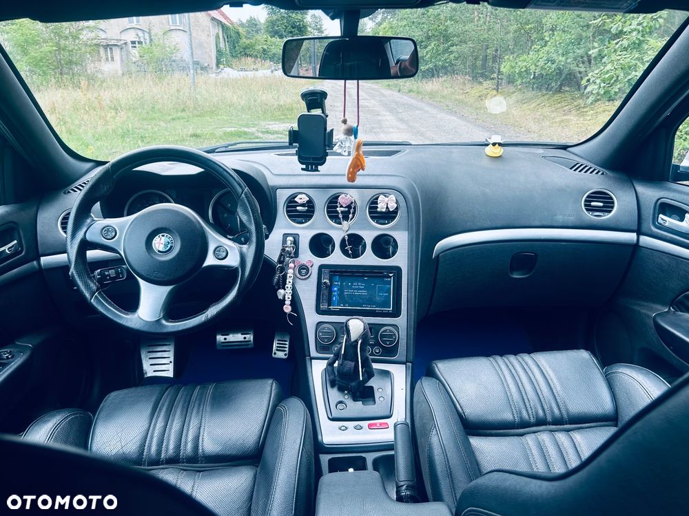 Alfa Romeo 159 1.9JTDM Q-ti - 10