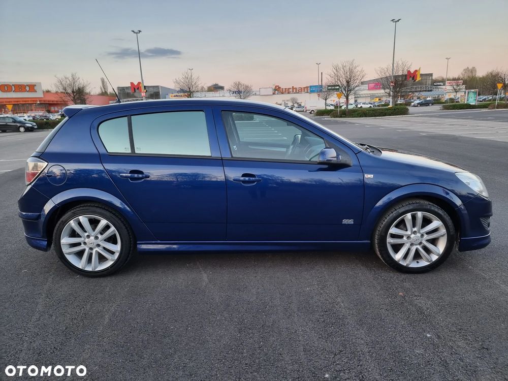Opel Astra 1.6 Sport - 20