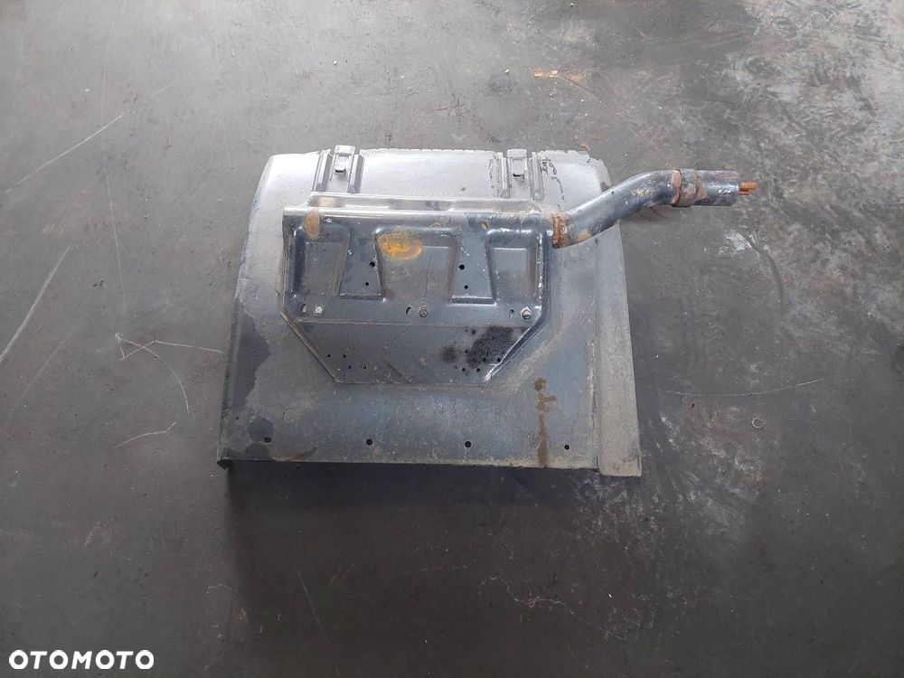 NADKOLE LEWY TYŁ SCANIA R 4 114 LA 4X2 98R - 3