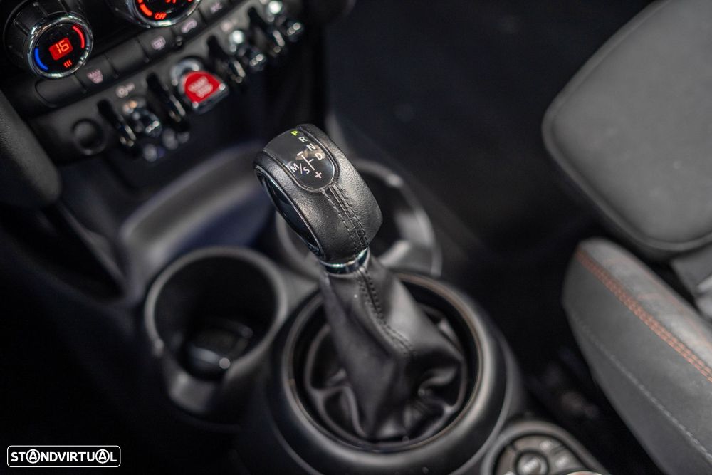 MINI 3 Portas Cooper D Auto - 30