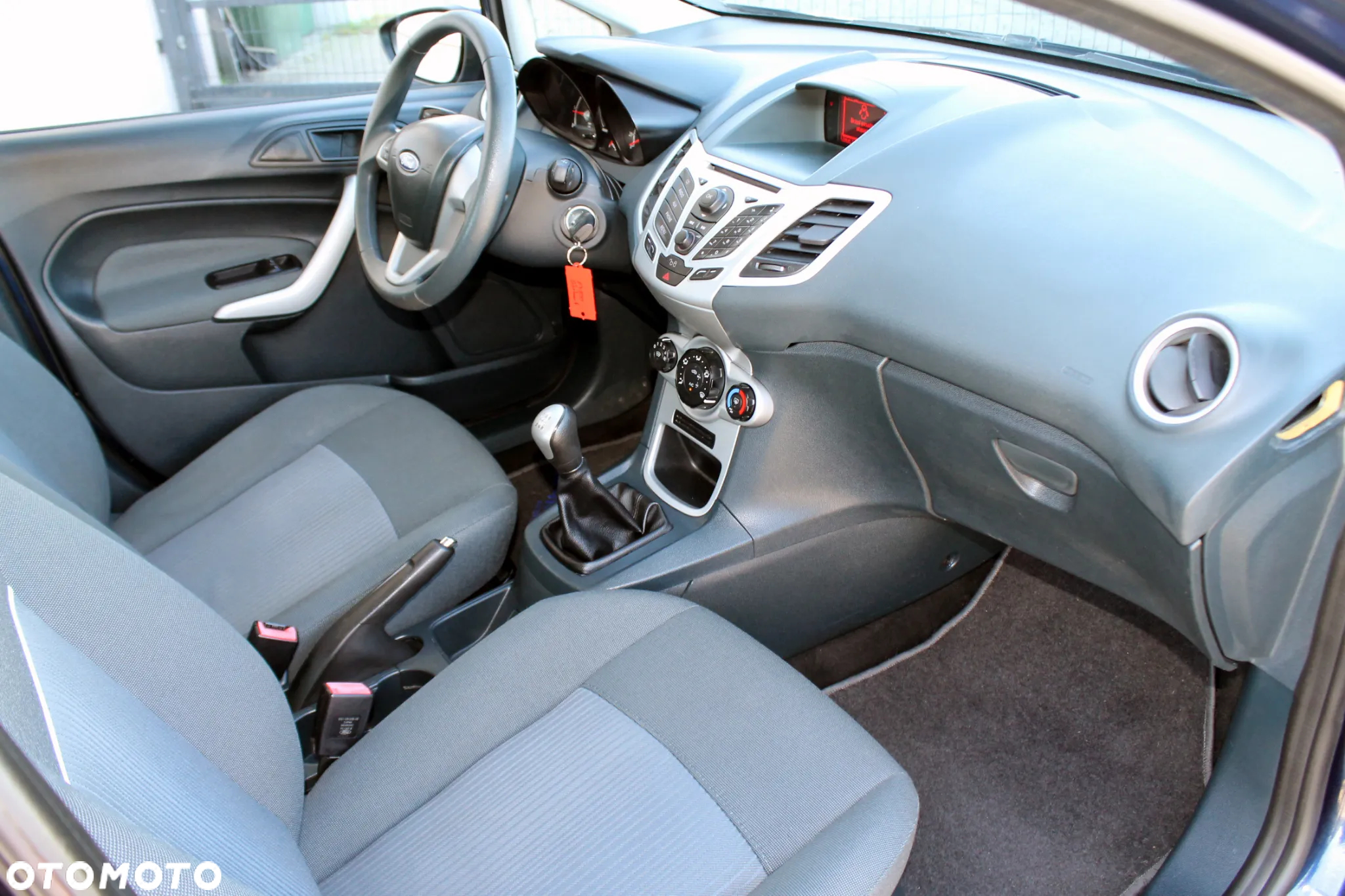 Ford Fiesta 1.25 Ambiente - 11