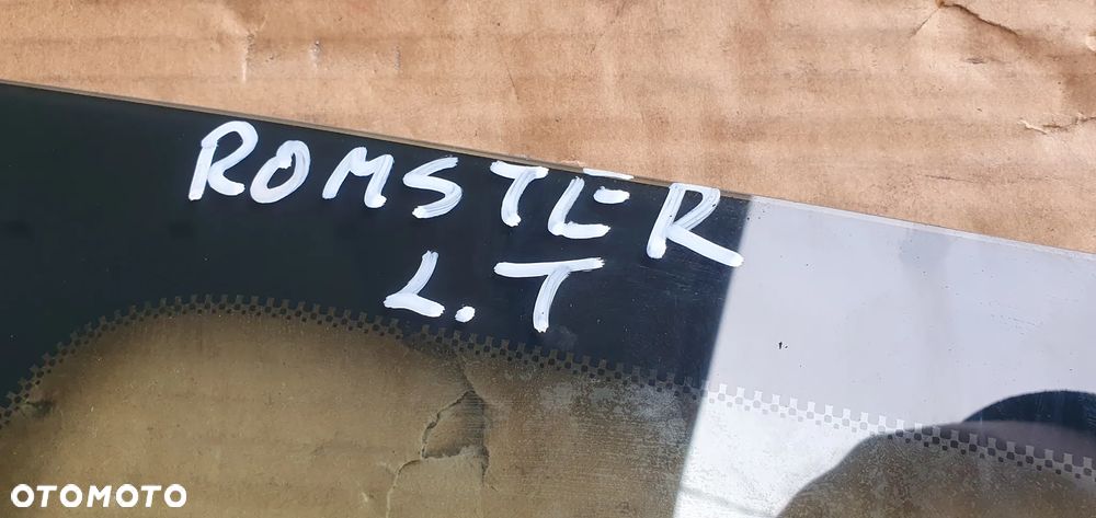 Szyba lewy tył tylna lewa karoseryjna Skoda Roomster AS2 11r - 6