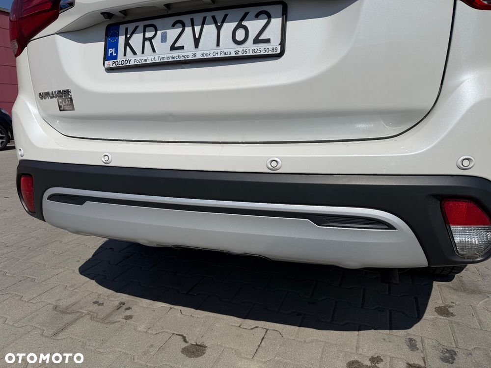 Mitsubishi Outlander 2.0 Instyle + 4WD CVT - 12