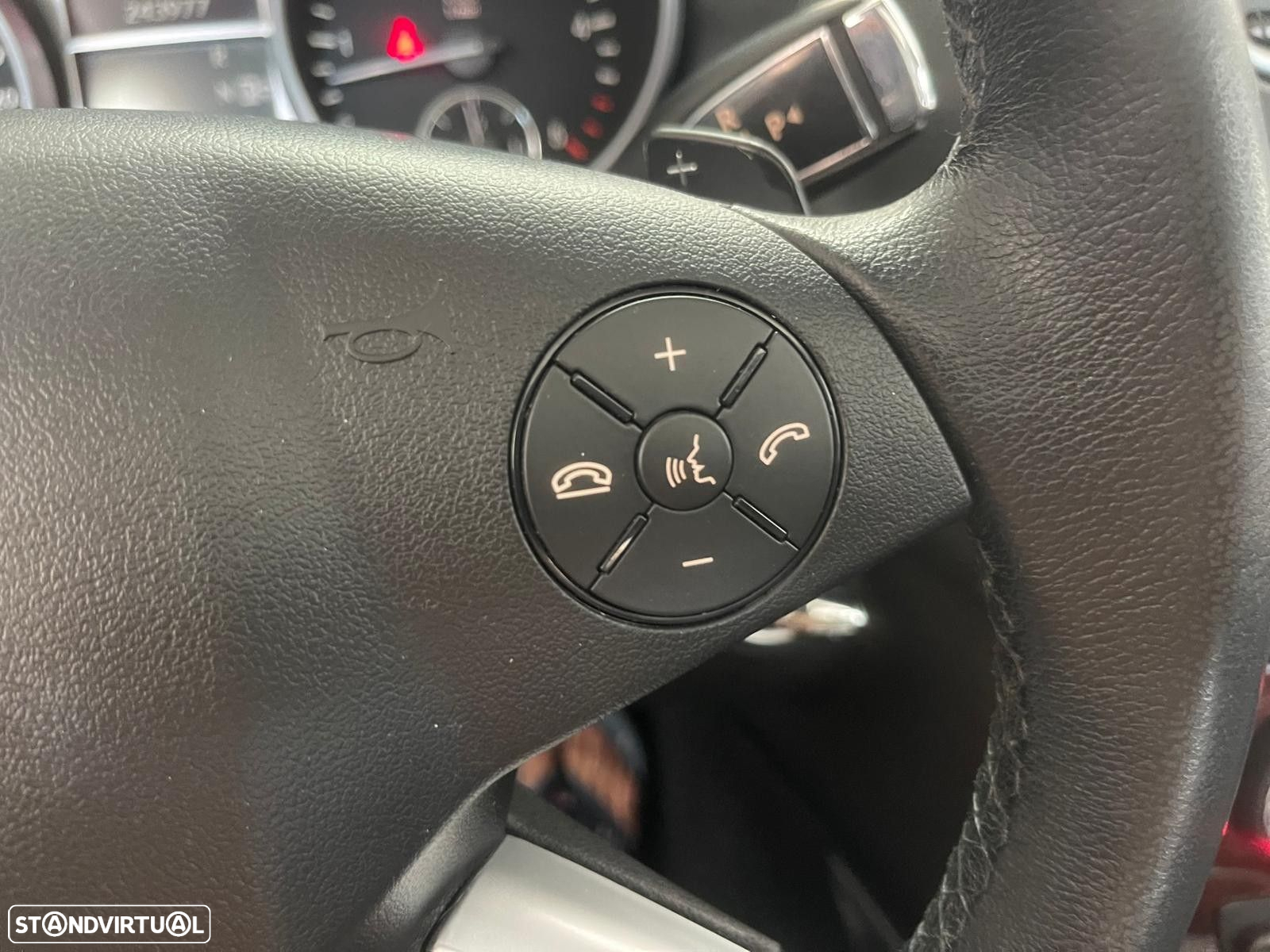 Mercedes-Benz ML 320 CDi - 18