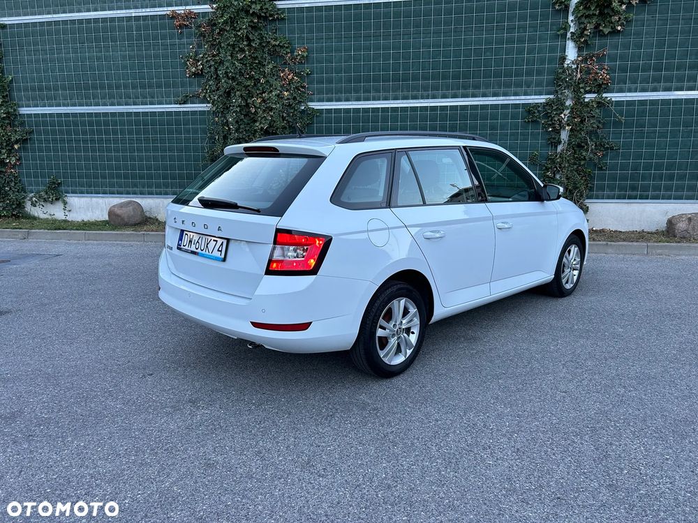 Skoda Fabia 1.0 TSI Ambition - 10