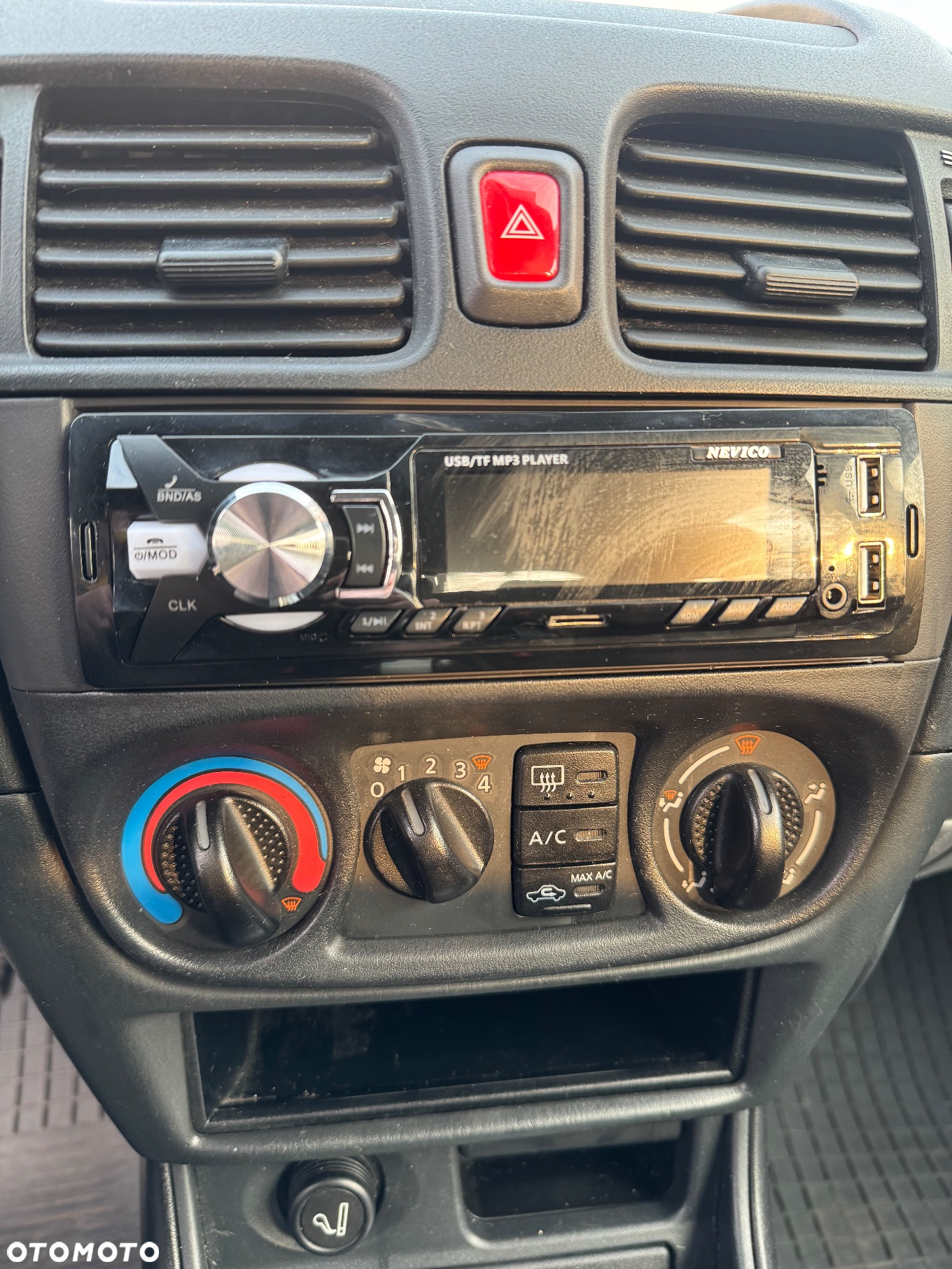 Nissan Almera II 1.8 Acenta - 9