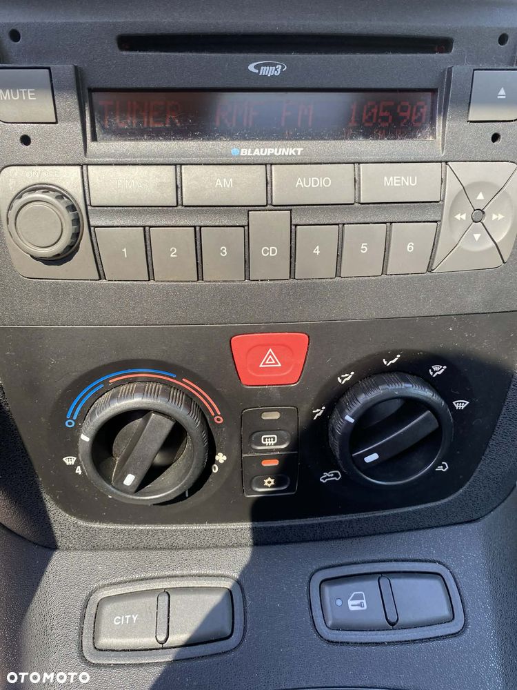 Fiat Idea 1.3 Multijet 16V Dynamic - 12