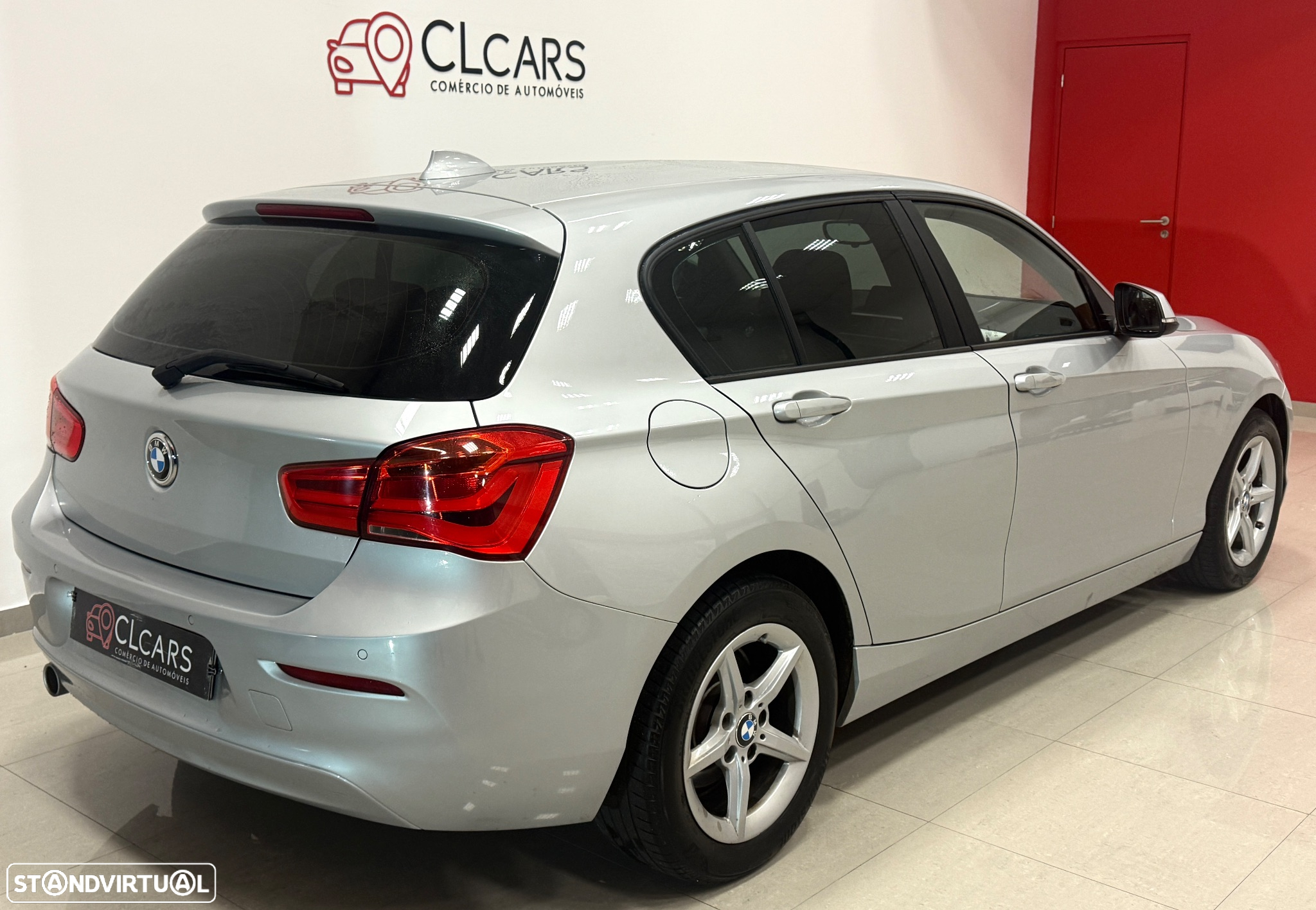 BMW 116 i Line Urban - 3
