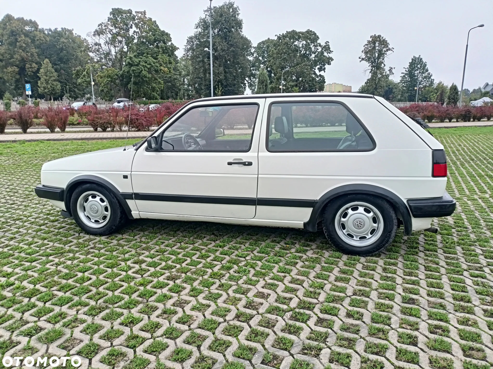 Volkswagen Golf 1.6 CL - 20
