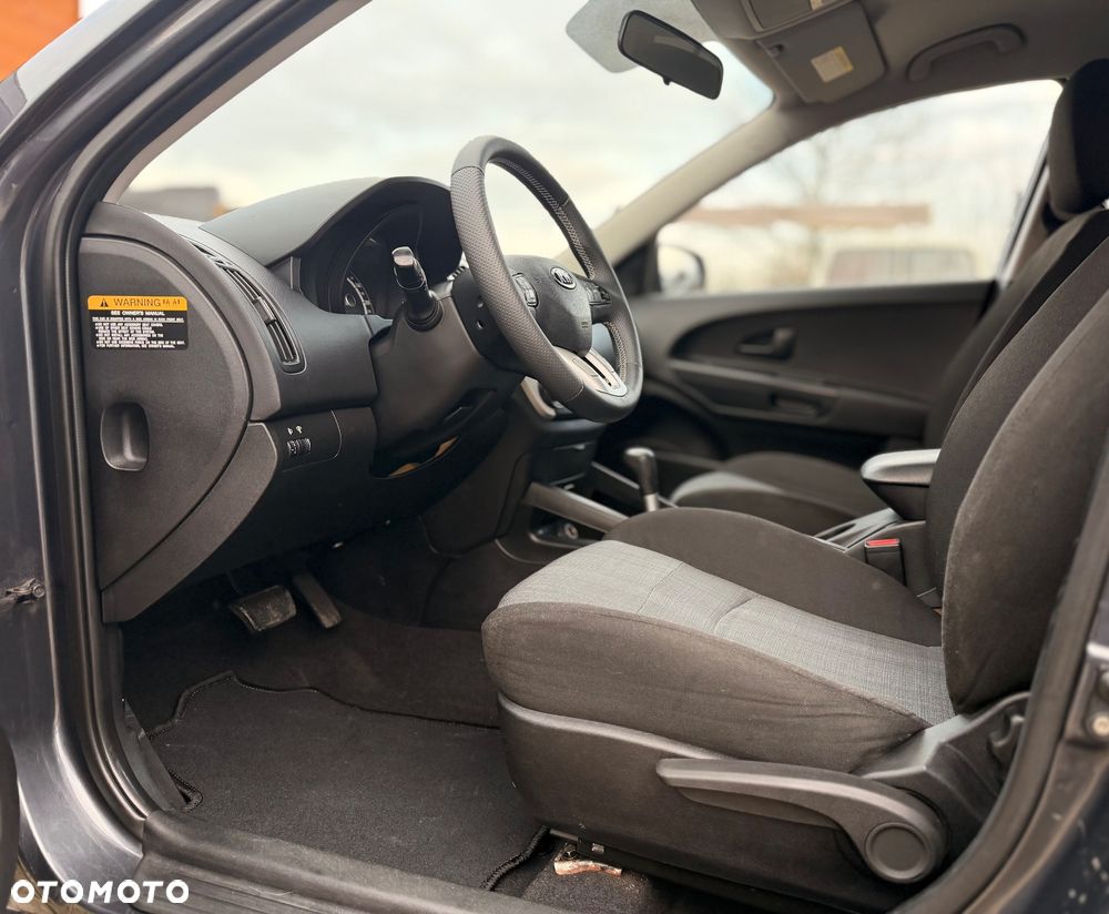 Kia Ceed 1.6 Crdi Comfort - 23