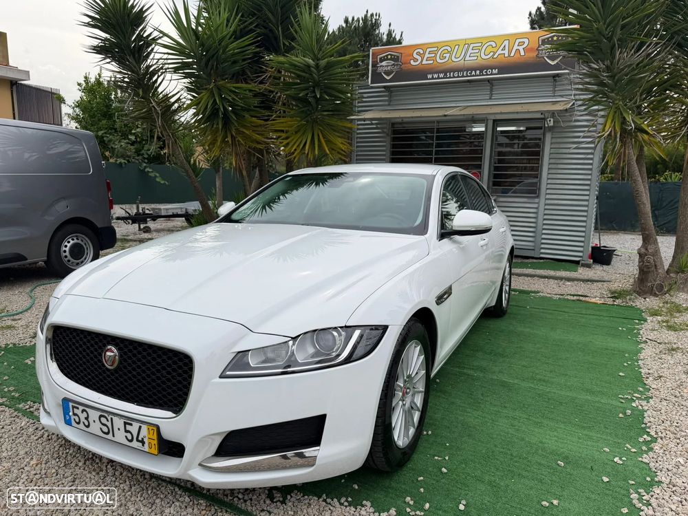 Jaguar XF 2.0 D Prestige - 2