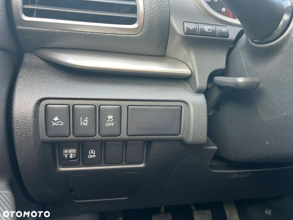 Mitsubishi Eclipse Cross 1.5 T GPF Inform - 13
