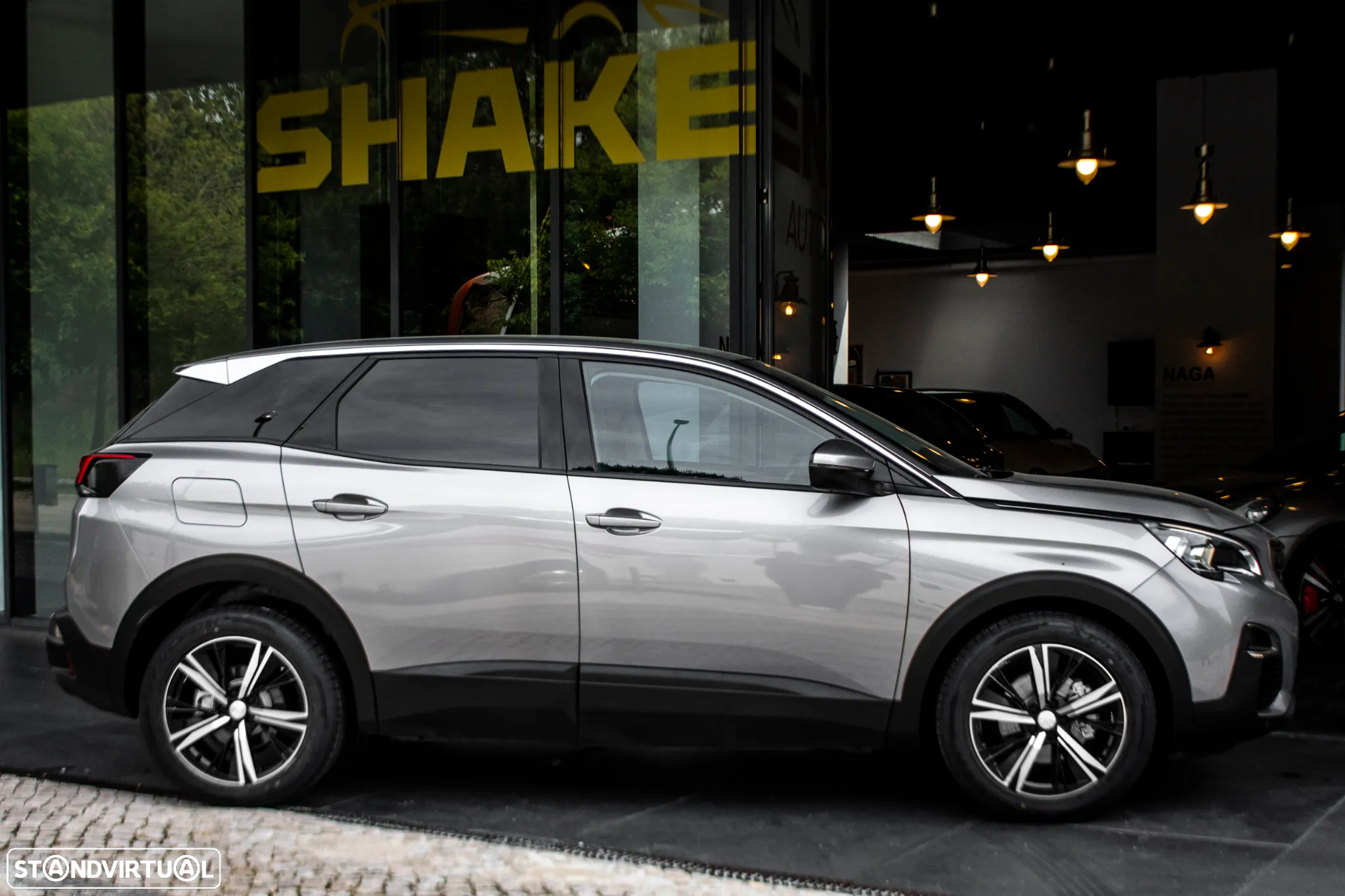 Peugeot 3008 1.2 PureTech Allure EAT8 - 5