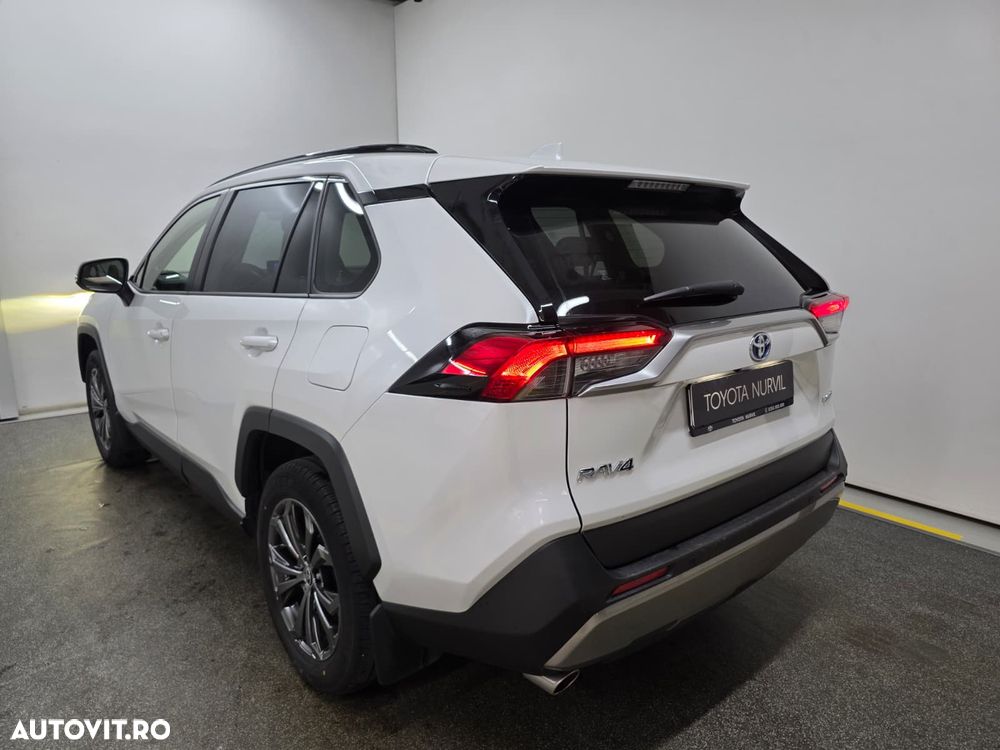 TOYOTA RAV4 2024 — imagine 3
