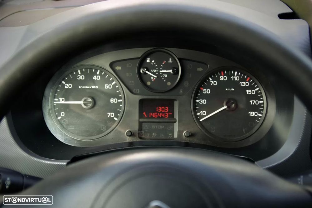 Citroën berlingo 1.6 hdi 3 lugares - 11