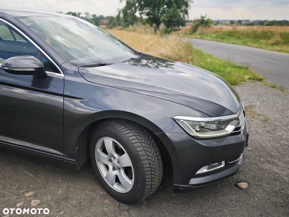 Volkswagen Passat - 9