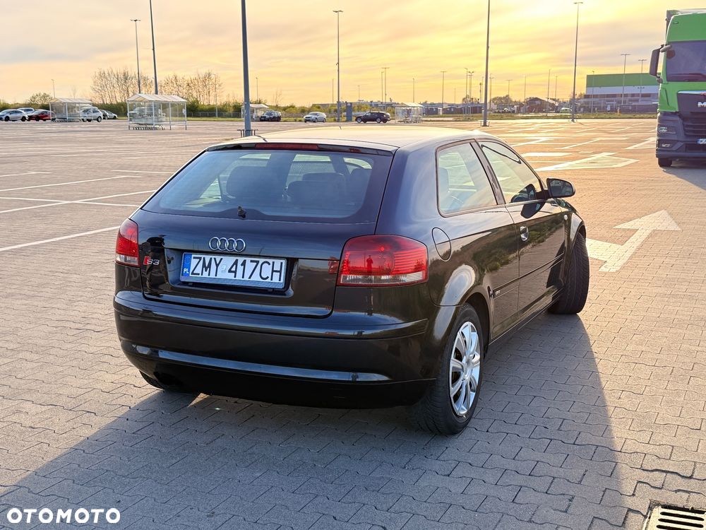 Audi A3 3-drzwiowe 1.9 TDI Ambition - 4