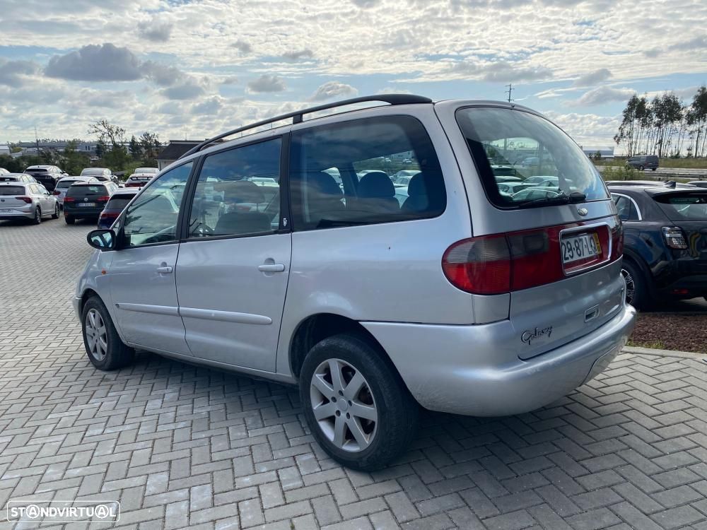 Ford Galaxy 1.9 TDi GLX - 4