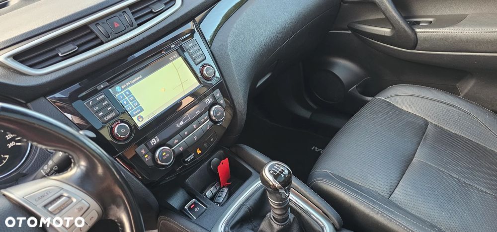 Nissan Qashqai 1.6 DCi Tekna+ - 8