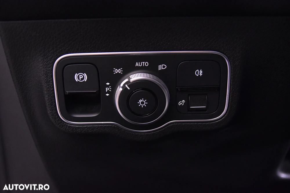 Mercedes-Benz GLB 220 d 4Matic 8G-DCT AMG Line - 14