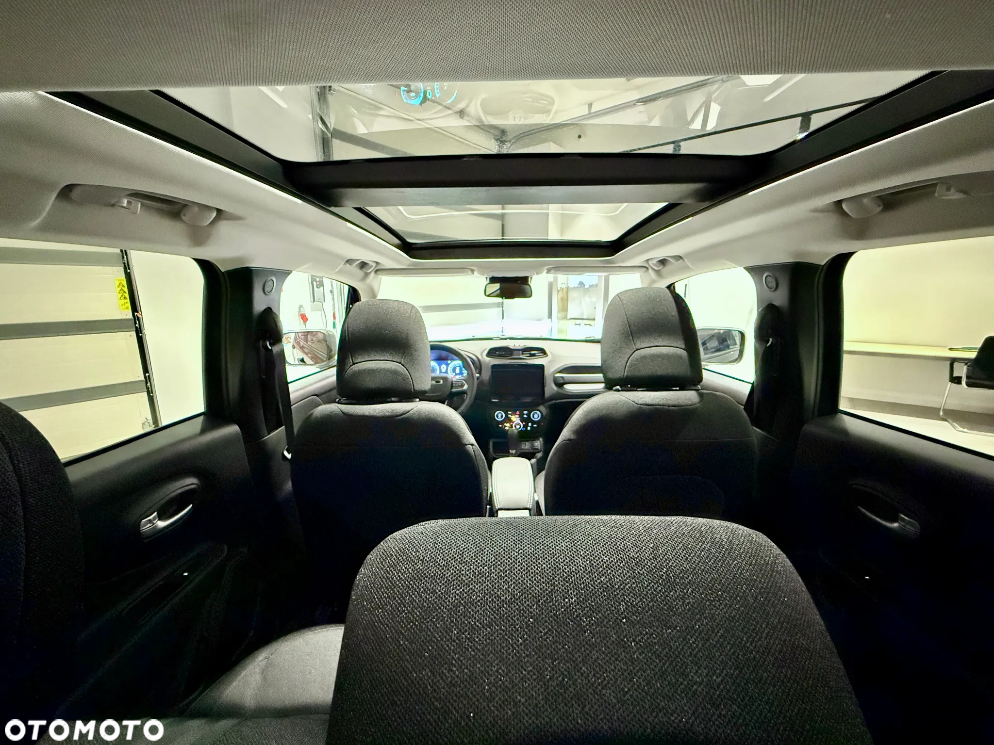 Jeep Renegade - 27
