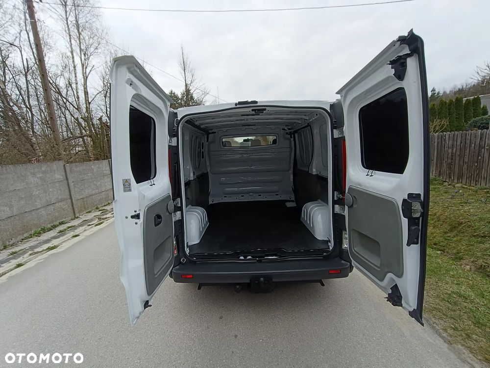 Opel Vivaro - 14
