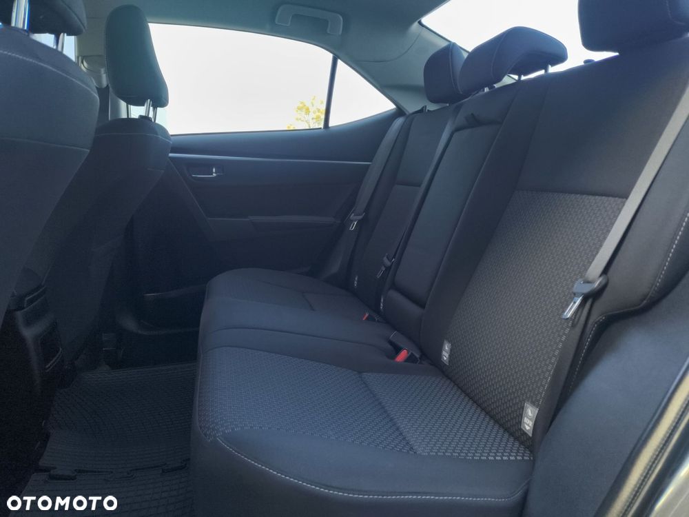 Toyota Corolla 1.6 Premium EU6 - 26