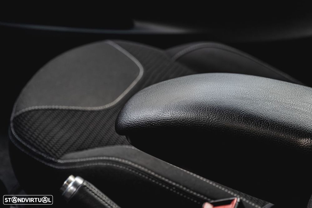 Citroën DS3 1.6 e-HDi So Chic - 19