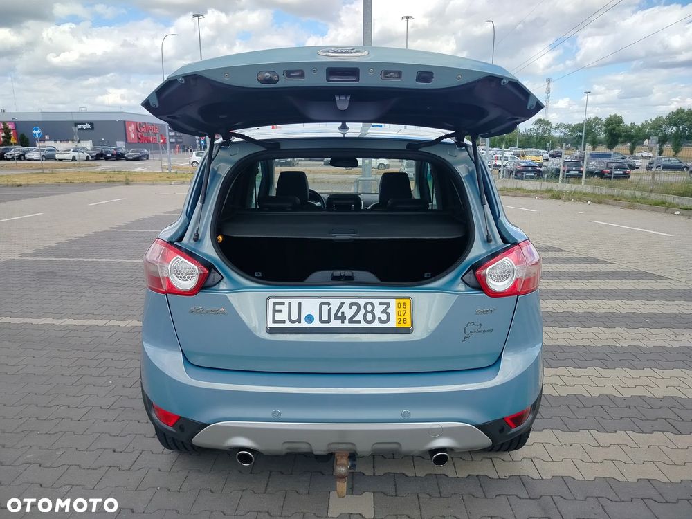 Ford Kuga 2.5 4x4 Titanium - 24