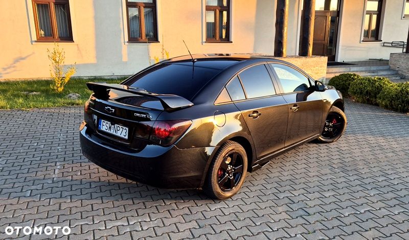 Chevrolet Cruze 1.6 - 24