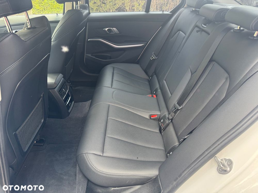 BMW Seria 3 - 8