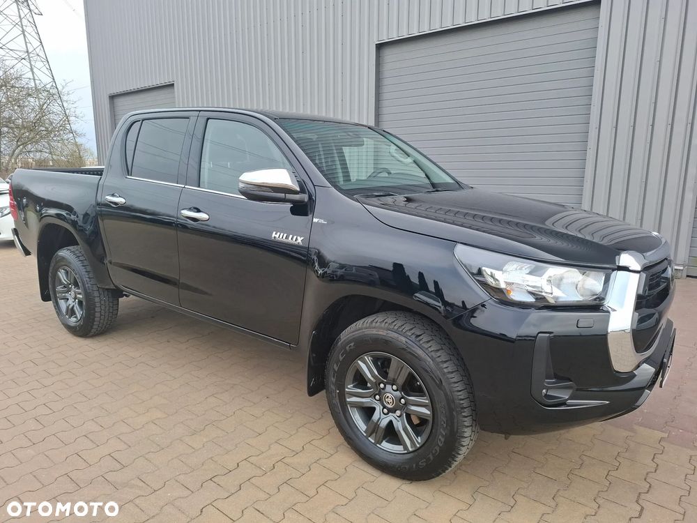 Toyota Hilux - 3