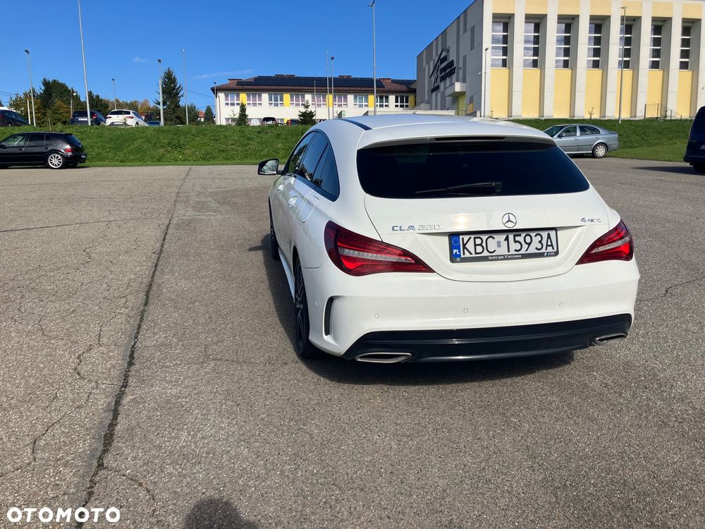 Mercedes-Benz CLA 220 4-Matic - 6