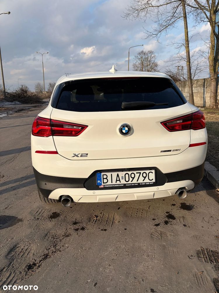 BMW X2 sDrive20i Advantage Plus - 7
