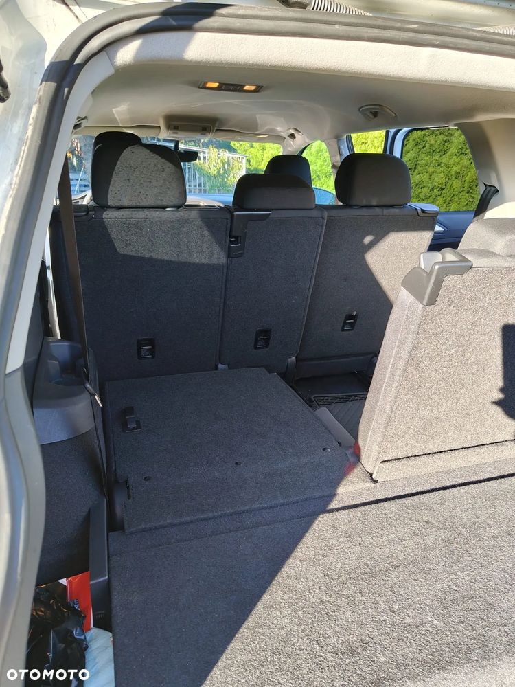 Volkswagen Tiguan - 11