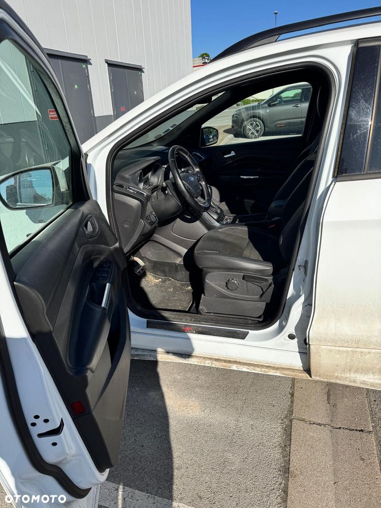 Ford Kuga 2.0 TDCi 4x4 ST-Line - 7