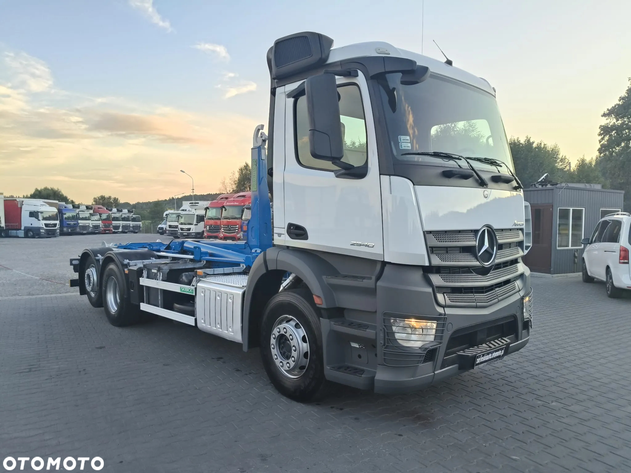 Mercedes-Benz ANTOS 2540 / 6x2 / HAKOWIEC 20t / EURO 6 / - 13