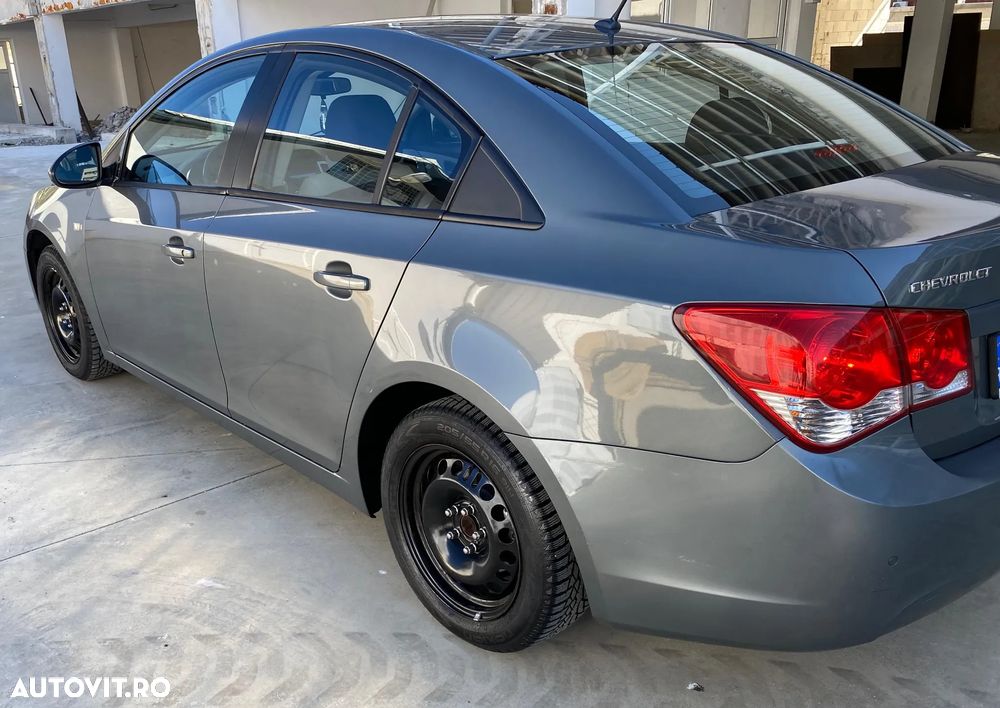 Chevrolet Cruze - 2