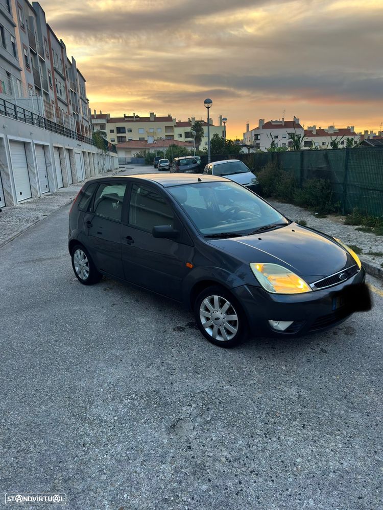 Ford Fiesta 1.25 Ghia - 1