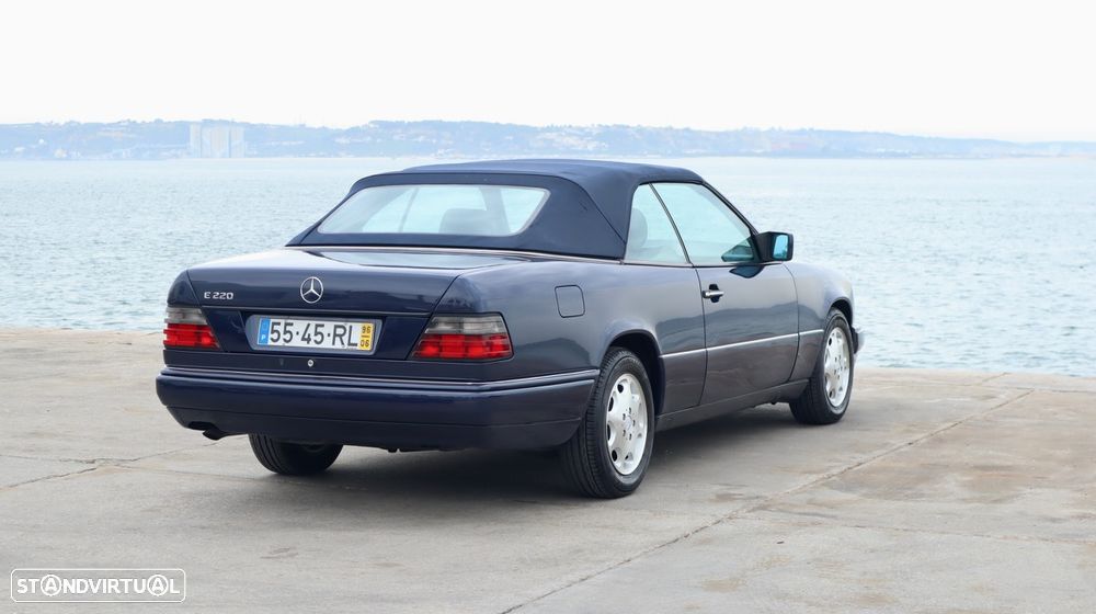Mercedes-Benz E 220 - 26
